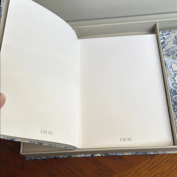 Dior Beige and Blue Map Design Stationery Set - Picture 3 of 6